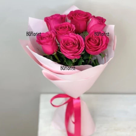 Send tender bouquet of pink roses to Sofia