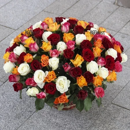 Send basket with multicoloured roses