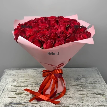 Send bouquet of roses and flowers by courier