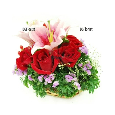 Order  flower basket online