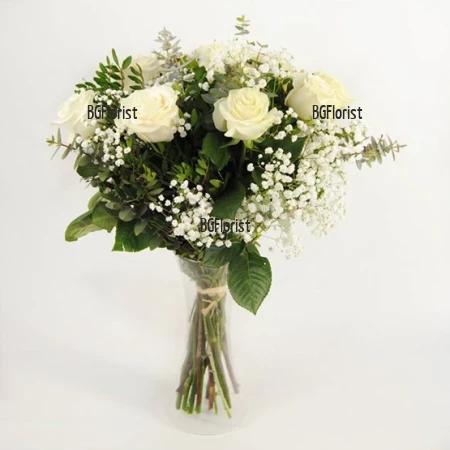 Bouquet of 7 white roses